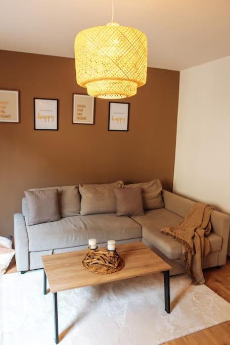Central-Living Brown - Wifi - Netflix - 5 Pers Essen Exterior foto